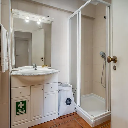 Apartament T1 Com Varanda E Vista Mar A 200m Da