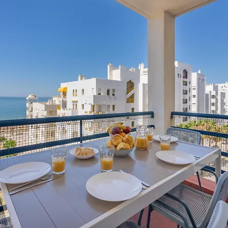 T1 Com Varanda E Vista Mar A 200m Da * Quarteira