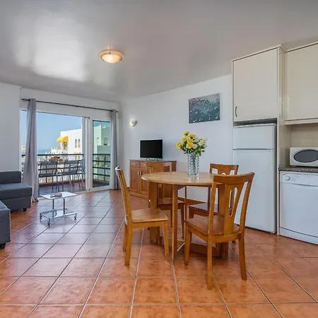 Apartament T1 Com Varanda E Vista Mar A 200m Da